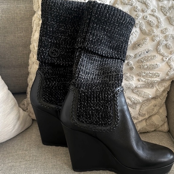 Gucci black leather knit socks wedged boot - Picture 2 of 5
